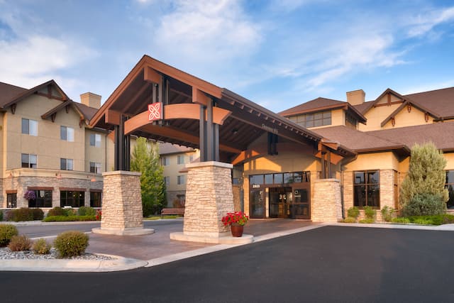 Hotel exterior with entrance