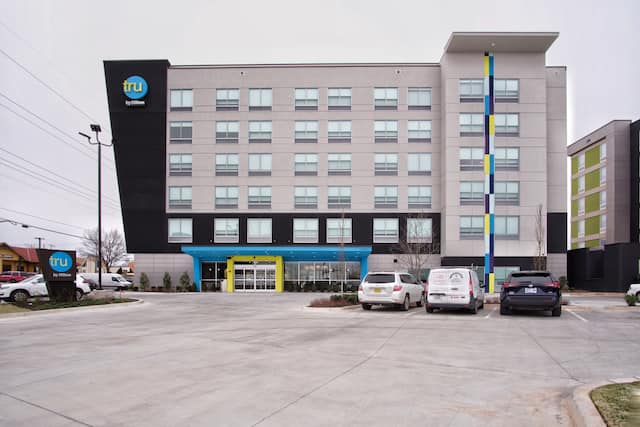 Try by Hilton Hotel Exterior