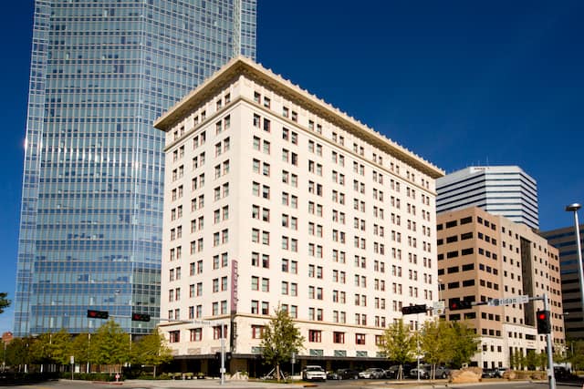 Hotel Exterior, Daytime