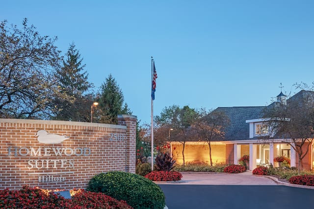 Hotel Daytime Exterior