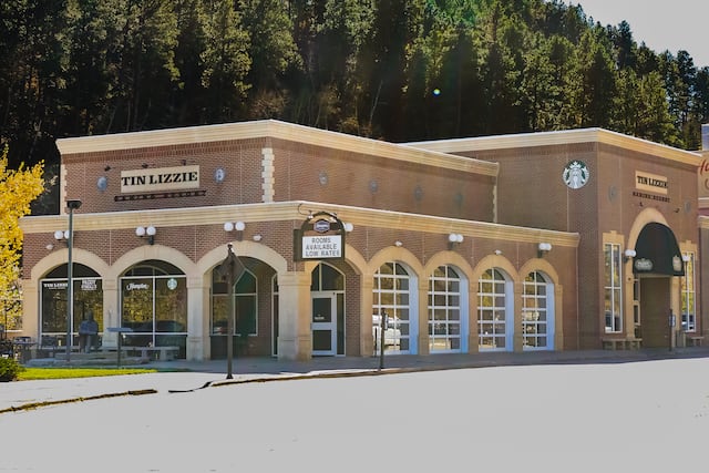 Hampton Inn Deadwood at Tin Lizzie Gaming Resort hotel exterior