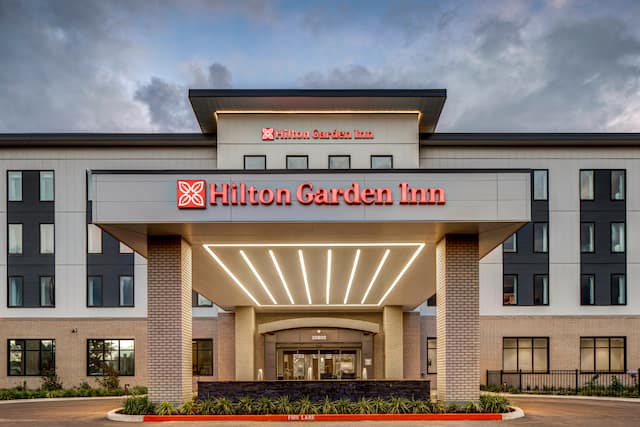 Exterior Front Entrance of Hotel