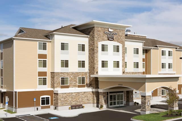 Hotel Daytime Exterior