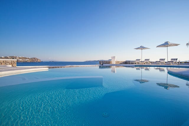 Outdoor swimming pool