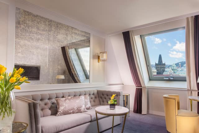 Executive Suite Lounge with sofa and desk