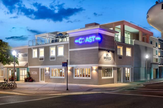 Exterior View of Hotel at Night